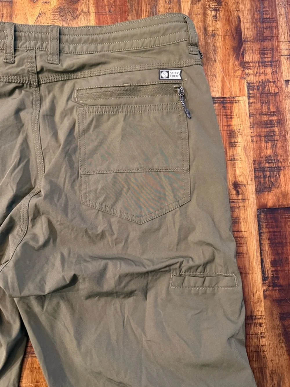 🍒 Sage Green Salty Crew Technical Pant men's sz 32. fishing gorpcore hiking